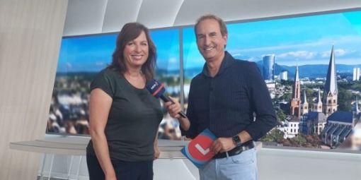 Jutta Oster gemeinsam mit dem Redakteur der Bonner Lokalzeit